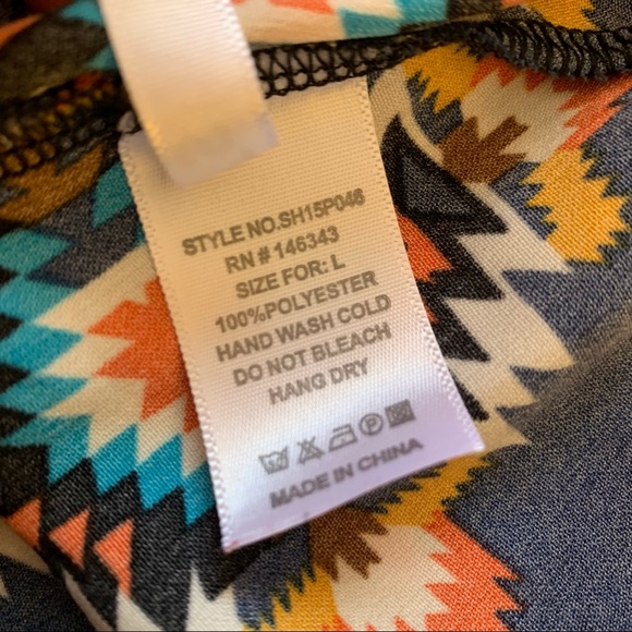 Shorts - Picture 7 of 8